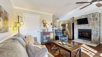 Apartment (0 Bedroom) | Front of property