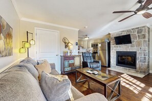 Apartment (0 Bedroom) | Front of property - Pool + Riverfront! Couples Retreat in Smoky Mtns (Townsend)