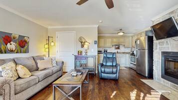 Apartment (0 Bedroom) | Interior