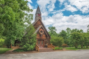 Interior - Pool + Riverfront! Couples Retreat in Smoky Mtns (Townsend)