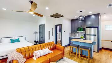 Apartment (0 Bedroom) | Front of property