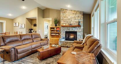 < 2 Blocks to Beach! Pet-friendly Home in Moclips