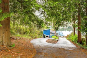 Apartment (1 Bedroom) | Interior - 3 Mi to Puget Sound: Lakefront Gem w/ Patio! (Lakewood)