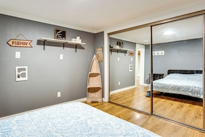 Apartment (1 Bedroom) | Interior - 3 Mi to Puget Sound: Lakefront Gem w/ Patio! (Lakewood)