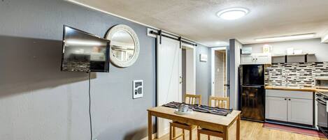 Apartment (1 Bedroom) | Interior