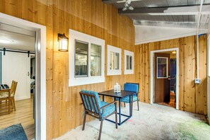 Apartment (1 Bedroom) | Interior - 3 Mi to Puget Sound: Lakefront Gem w/ Patio! (Lakewood)