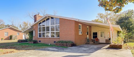 House (3 Bedrooms) | Front of property