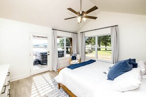 House (4 Bedrooms) | Interior - Private Sandy Shore! Possum Kingdom Lake House (Graford)