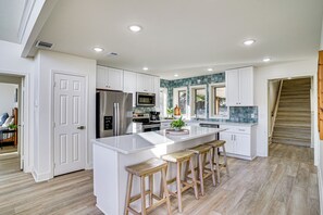 House (4 Bedrooms) | Interior - Private Sandy Shore! Possum Kingdom Lake House (Graford)