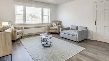 Apartment (1 Bedroom) | Interior