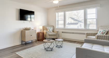 Waterfront Gem < 1 Mi to Dtwn Cambridge!