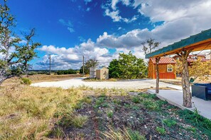 Apartment (0 Bedroom) | Interior - Modern Tiny House in Hill Country w/ Covered Patio (Harper)