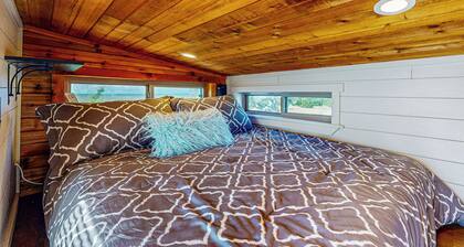 Modern Tiny House in Hill Country w/ Covered Patio