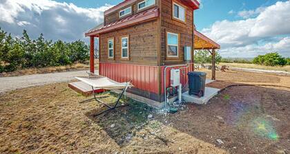 Studio Cabin w/ Fire Pit, A/c, Kitchen & Wifi