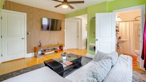 Interior - Apt in Historic Lynn Neighborhood: 5 Mi to Salem! (Lynn)