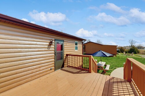 Pet Friendly! Couples Retreat in Southern Illinois