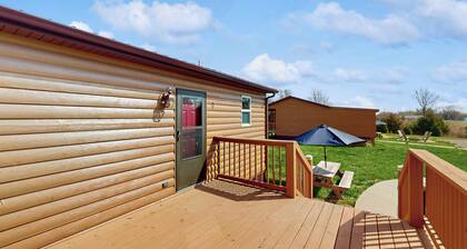 Pet Friendly! Couples Retreat in Southern Illinois