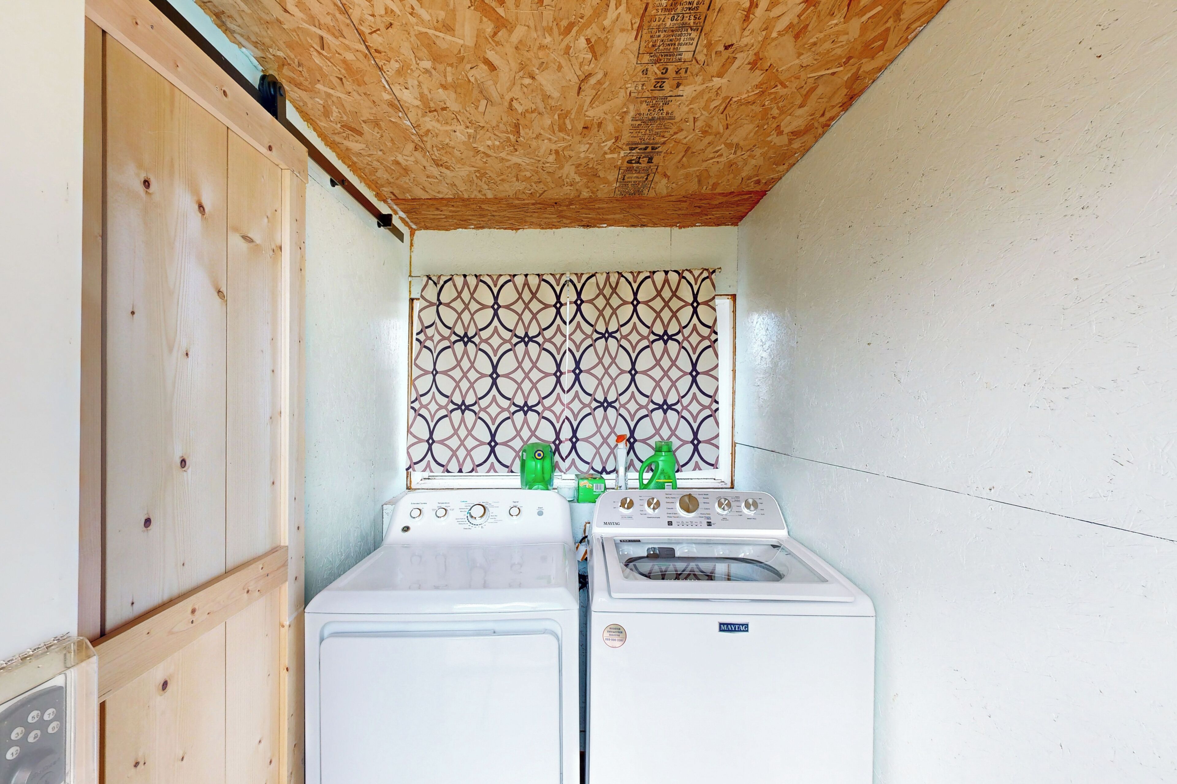 Apartment (0 Bedroom) | Interior