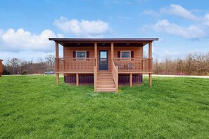 Apartment (0 Bedroom) | Interior - Pet Friendly! Couples Retreat in Southern Illinois (Murphysboro)