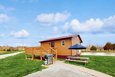 Pet Friendly! Couples Retreat in Southern Illinois