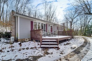 House (3 Bedrooms) | Front of property - Roaring Spring Horse Farm Getaway w/ Game Room (Roaring Spring)