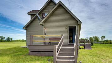 House (4 Bedrooms) | Front of property