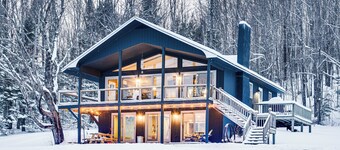 Gem w/ Hot Tub & Game Room, Seymour Lake Across St