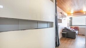 TV - Nice Apt for 4 pers near the slopes (Chamrousse)