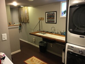 Hair dryer, towels, soap, toilet paper - Basement Apartment in Germantown, Louisville, KY (Louisville)