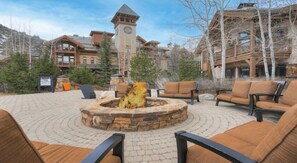 Terrace/patio - NEW! Prime Location, Steps from the Ski Lift - 2 Bedroom Condo in Arrowhead Village (Edwards)