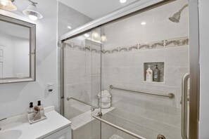 Shower, hair dryer, towels - NEW! Elegant Luxury Retreat with Game Room Near BWI (Severn)