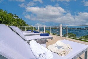 Property grounds - Villa Harmony - Four Bedroom Villa, Sleeps 10 (Les Trois-Îlets)