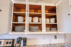 House, Multiple Beds, Patio, Garden View (The Terrace Timber House) | Interior