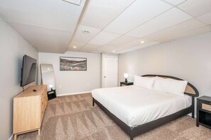 House, Multiple Beds, Patio, Garden View (The Terrace Timber House) | 4 bedrooms, individually decorated, individually furnished, desk