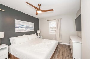 House, Multiple Beds, Patio, Garden View (The Terrace Timber House) | 4 bedrooms, individually decorated, individually furnished, desk