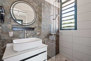 Hair dryer, towels - Villa Arlet - Three Bedroom Villa, Sleeps 6 (Les Anses-d'Arlet)