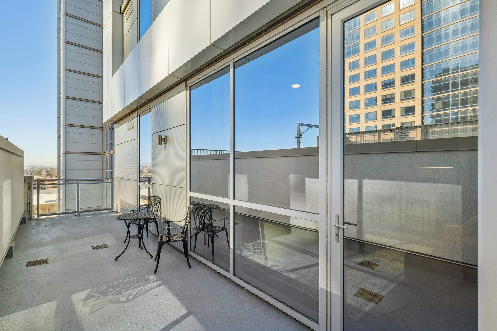 อพาร์ทเมนท์, 1 ห้องนอน, ระเบียง, วิวภูเขา | วิวระเบียง