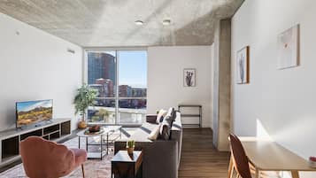 Appartamento, 3 camere da letto | Area soggiorno | Smart TV, servizi in streaming