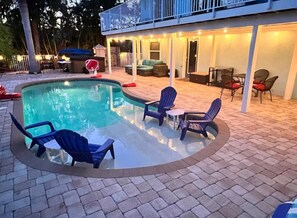 A heated pool - Ultimate Beach Getaway - Perfect for Families (Fort Myers Beach)