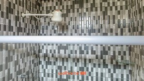 Shower - Suite em Rio Grande com Vista Para a Montanha (Palmeiras)