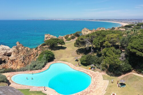 Casa da Prainha - 2 Bdr/ 200m to the beach/ 3 pools/ Sports friendly