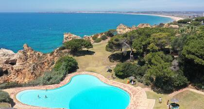 Casa da Prainha - 2 Bdr/ 200m to the beach/ 3 pools/ Sports friendly