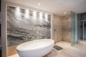 Hair dryer, towels - Casa Lussienez | Luxury Ocean-View 3BR @ Paramount (Puerto Vallarta)