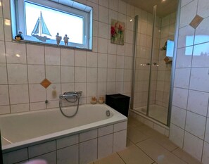 Shower - strandnaher Bungalow in Dornumersiel (Dornumersiel)