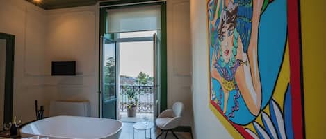 1 slaapkamer, een strijkplank/strijkijzer, gratis wifi, beddengoed