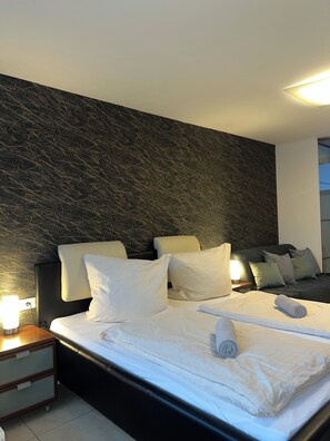 Family Twin Room, Patio, Garden View | Desk, free WiFi - Hotel Scheunenwerk (Heroldsberg)