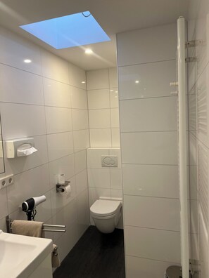 Escritorio y wifi gratis