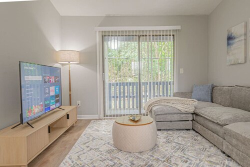 Cozy Suite 3 near the Airport