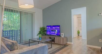 Cozy Suite 4 Near the Airport