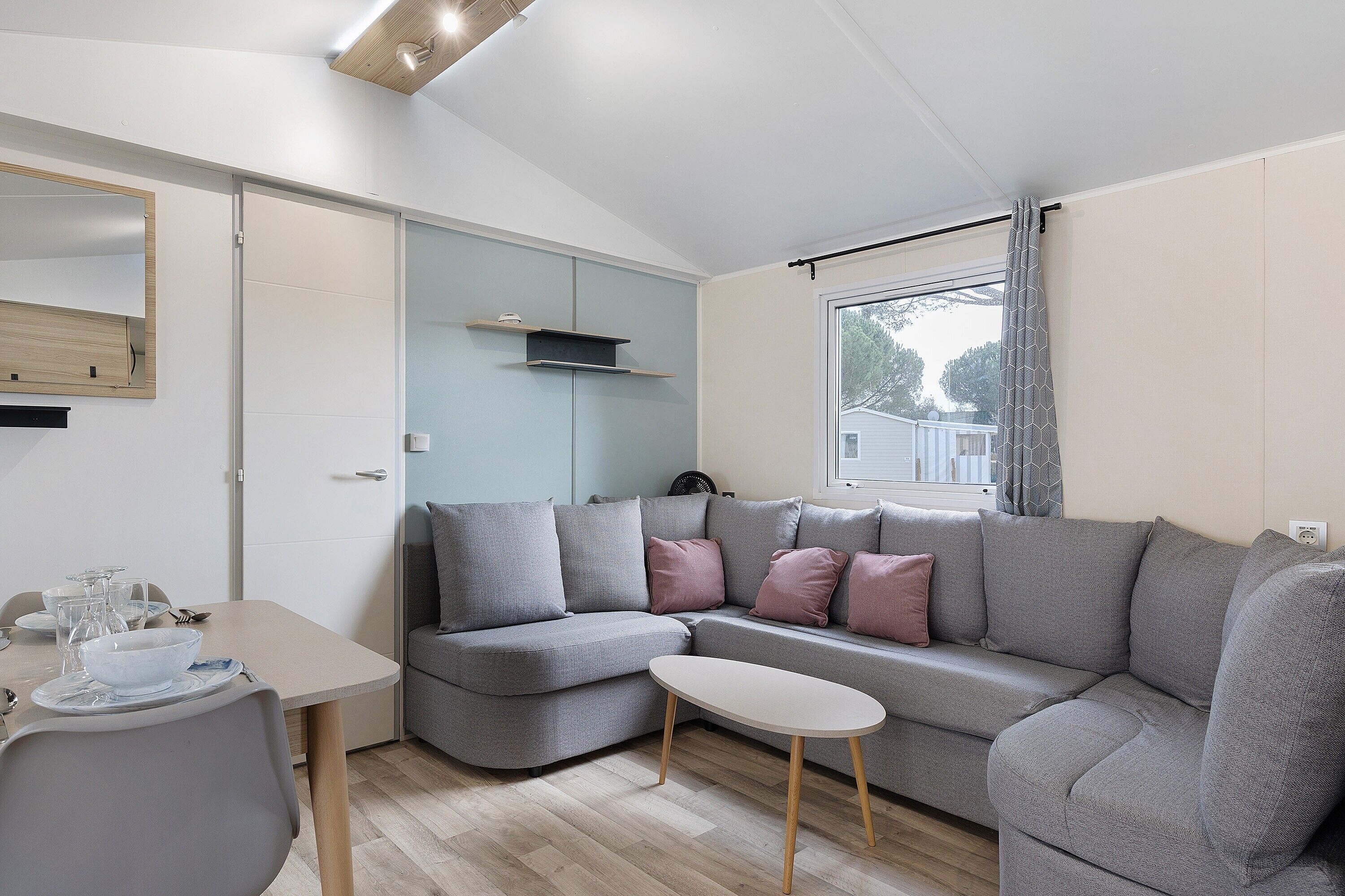 Televisio, pöytätennispöytä